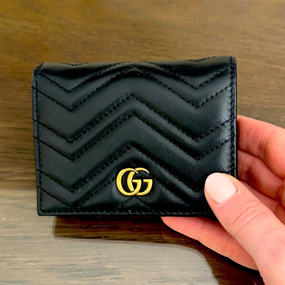 Gucci wallet - excellent condition